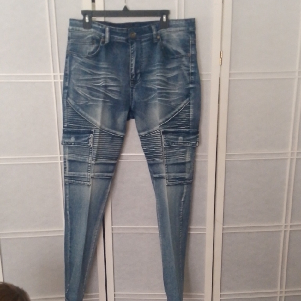 Men's Create 2MRW Stylish Blue Distressed Cargo Jeans